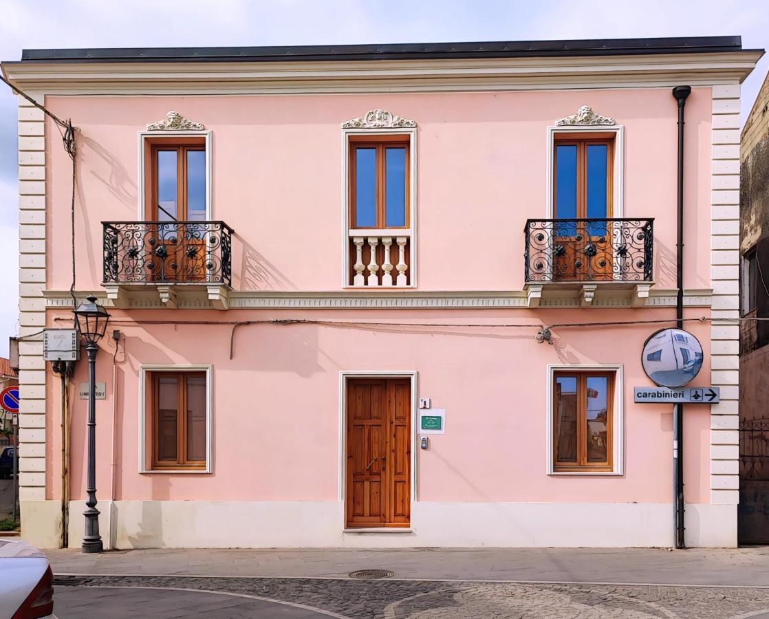 La Residenza B&B Giba Екстер'єр фото